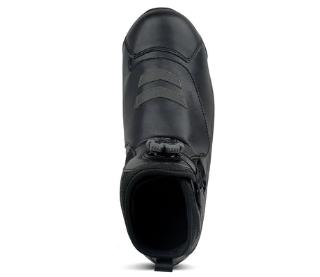 Top view of Lake CX146 Winter Road Shoe displaying the secure BOA dial and weatherproof toe cover for cold-weather rides.