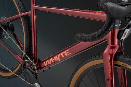 Frame detail of the Whyte Verro Gravel Bike with internal cable routing and bold branding for a sleek, modern look.