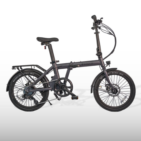 estarli E20.7 Comfort Hybrid E-Bike in matte black with rear rack and disc brakes, ideal for urban commuting and outdoor cycling.