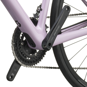 Shimano 105 chainset and bottom bracket on the mallow pink Scott Addict 50.