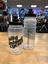 Elite Bilsland Bottle Fly CLR with black nozzle, designed for cyclists. Lightweight and ergonomic, perfect for outdoor cycling adventures.