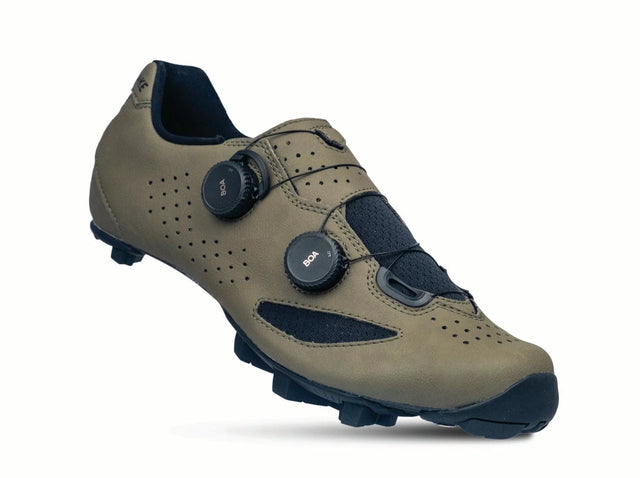 Brown cycling shoe with black accents on a white background