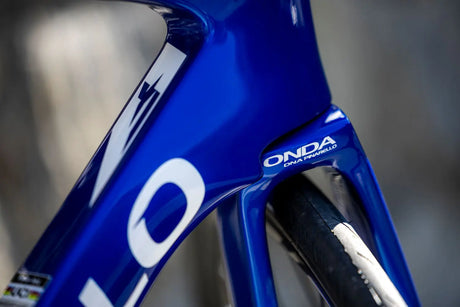 Detail of Pinarello F1 Onda fork design