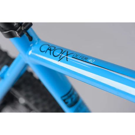 Genesis Croix De Fer 40 top tube branding