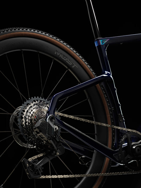 SRAM Rival XPLR AXS rear derailleur and 13-speed cassette on the Lapland Sky Pinarello Grevil F5.