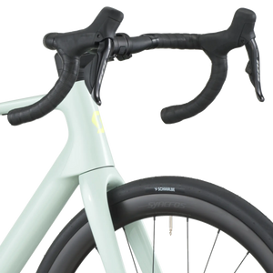 2026 Scott Addict 30 Road Bike