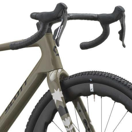 Scott Addict Gravel 10 2027 in lupine grey, cockpit and brake hoods