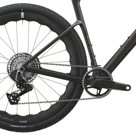Scott Addict Gravel 20 2027 in watery black, cassette and rear derailleur