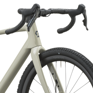 Scott Addict Gravel 30 2027 in agate grey, cockpit and brake hoods