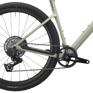 Scott Addict Gravel 30 2027 in agate grey, SRAM Rival XPLR cassette and rear derailleur