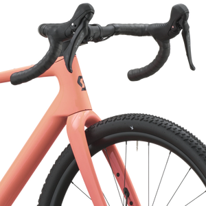 Scott Addict Gravel 40 2027 in peach pink, cockpit and brake hoods