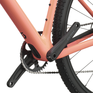 Scott Addict Gravel 40 2027 in peach pink, crankset and bottom bracket